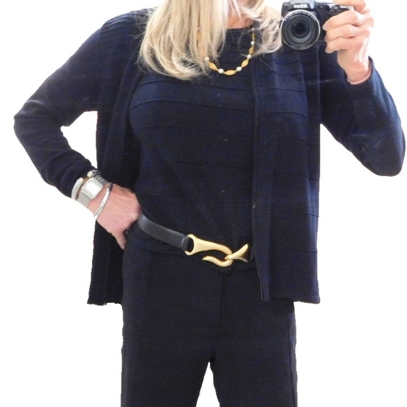 BELFORT WMNS 2 PIECE BLACK ZIP SILK CARDIGAN SET - Picture 7 of 7